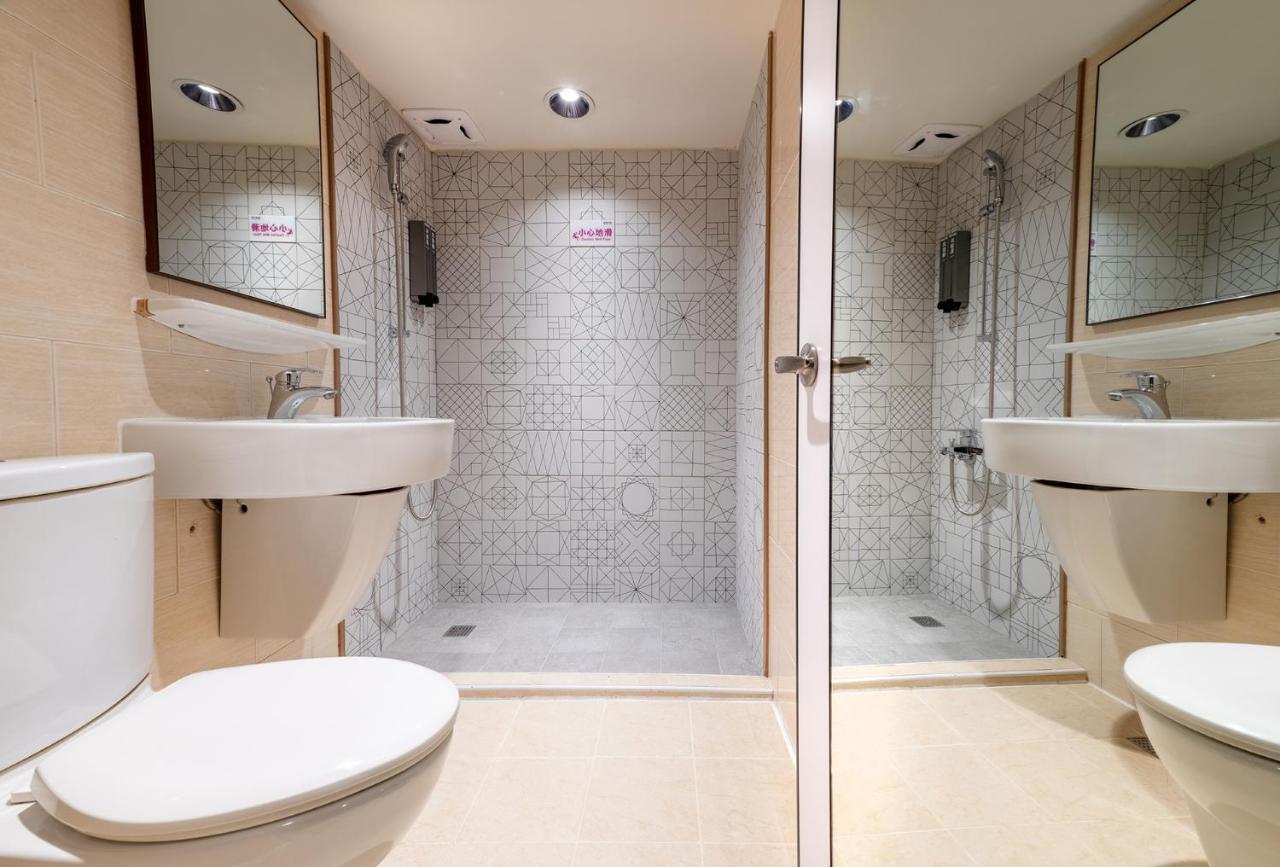 Royal Group Hotel Xiong Zhong Branch Kaohsiung Room photo