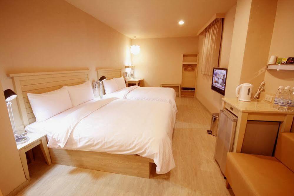 Royal Group Hotel Xiong Zhong Branch Kaohsiung Exterior photo